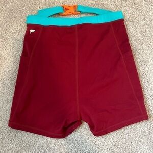𝅺fabletics Women’s Red Biker Shorts Fits Small